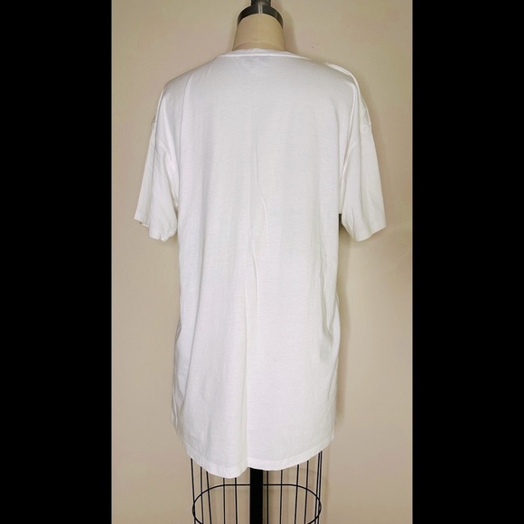 GUESS Los Angeles Silver Sequins Oversized T-Shirt - Picture 3 of 7